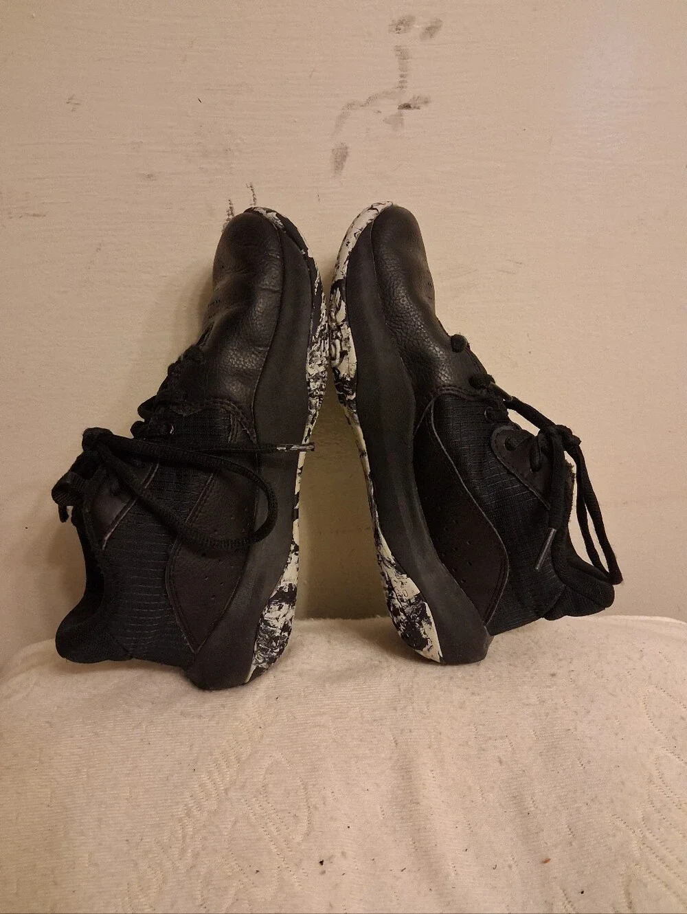 Under Armour boy black